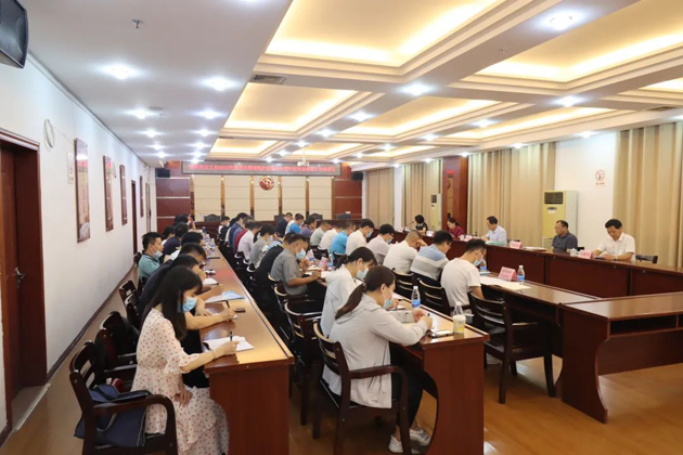 市總工會履職盡責(zé)維護(hù)職工合法權(quán)益，創(chuàng)造和諧社會環(huán)境喜迎二十大