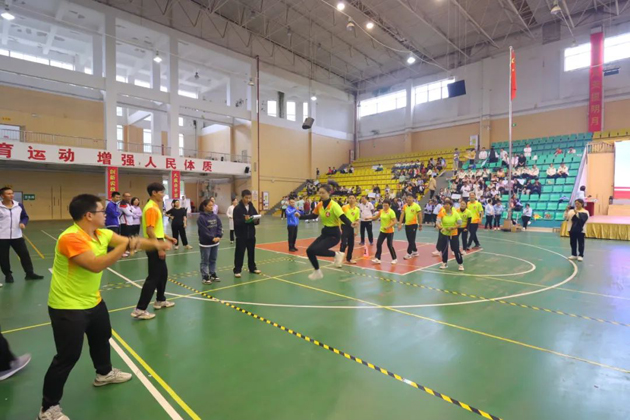 一起“趣”運(yùn)動(dòng)！2023年梧州市教職工趣味體育運(yùn)動(dòng)會(huì)歡樂(lè)無(wú)限